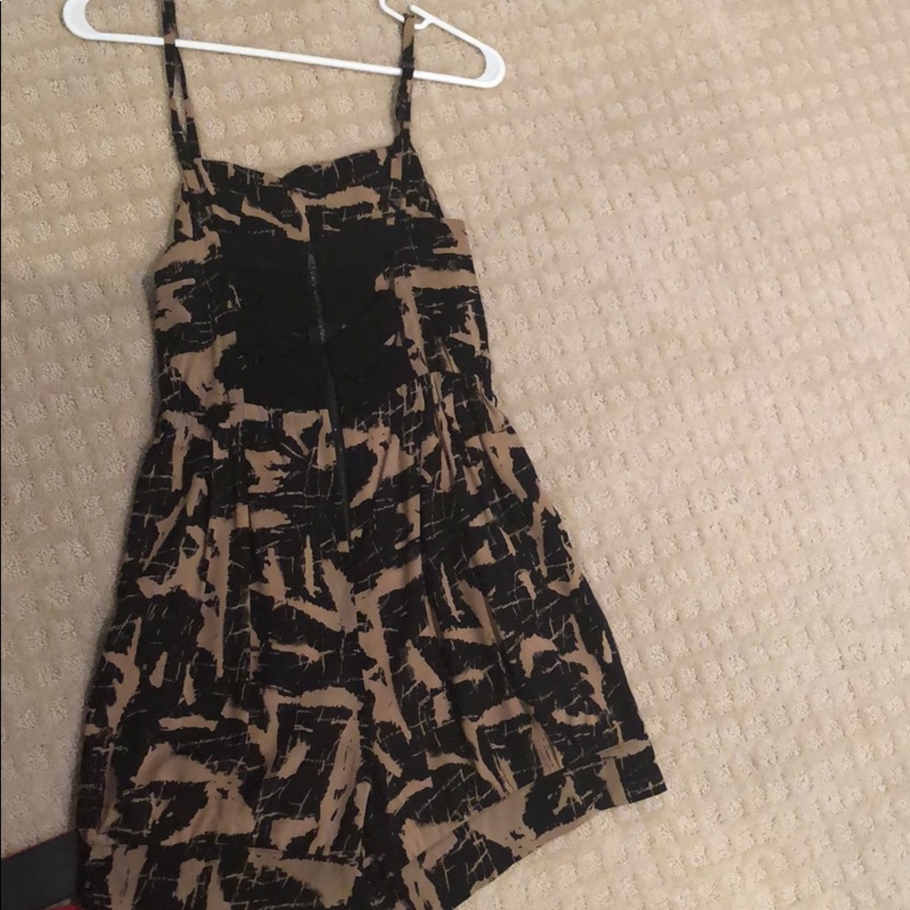Romper - Picture 2 of 3